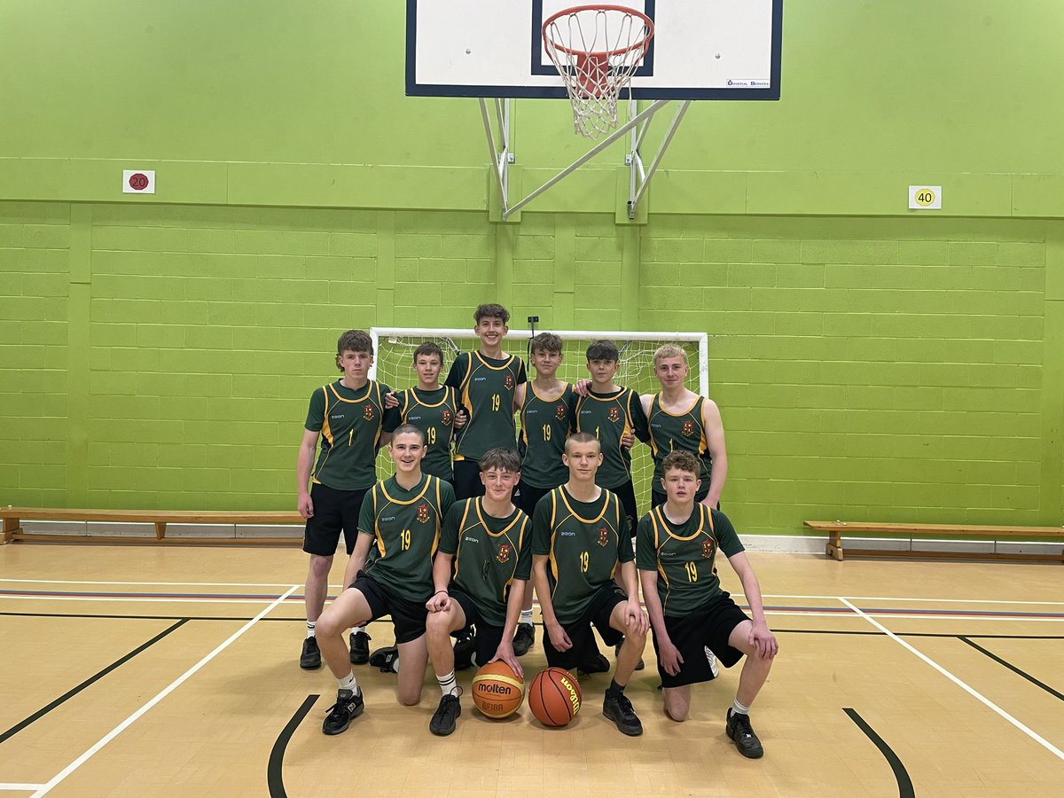 Well played year 11 boys today. An excellent afternoon of basketball with <a href="/AddGorffBroDur/">Add.Gorff Bro Dur</a> and <a href="/YBBSport/">PE Department</a>. Many thanks to <a href="/YBBSport/">PE Department</a> for hosting 👍
🟢🟡🏀👏🏼👏🏼👊