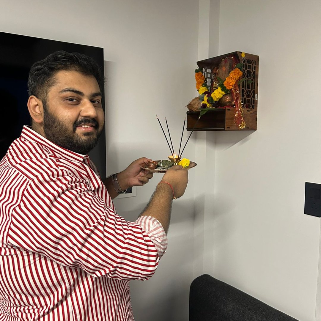 FlowwAPIs's tweet image. 🌟 Happy Dussehra from Floww! 🌟

Embracing new beginnings, stronger bonds, and the spirit of victory. Let&apos;s keep growing together! ✨

#HappyDussehra #TeamFloww #gofloww #growwithfloww