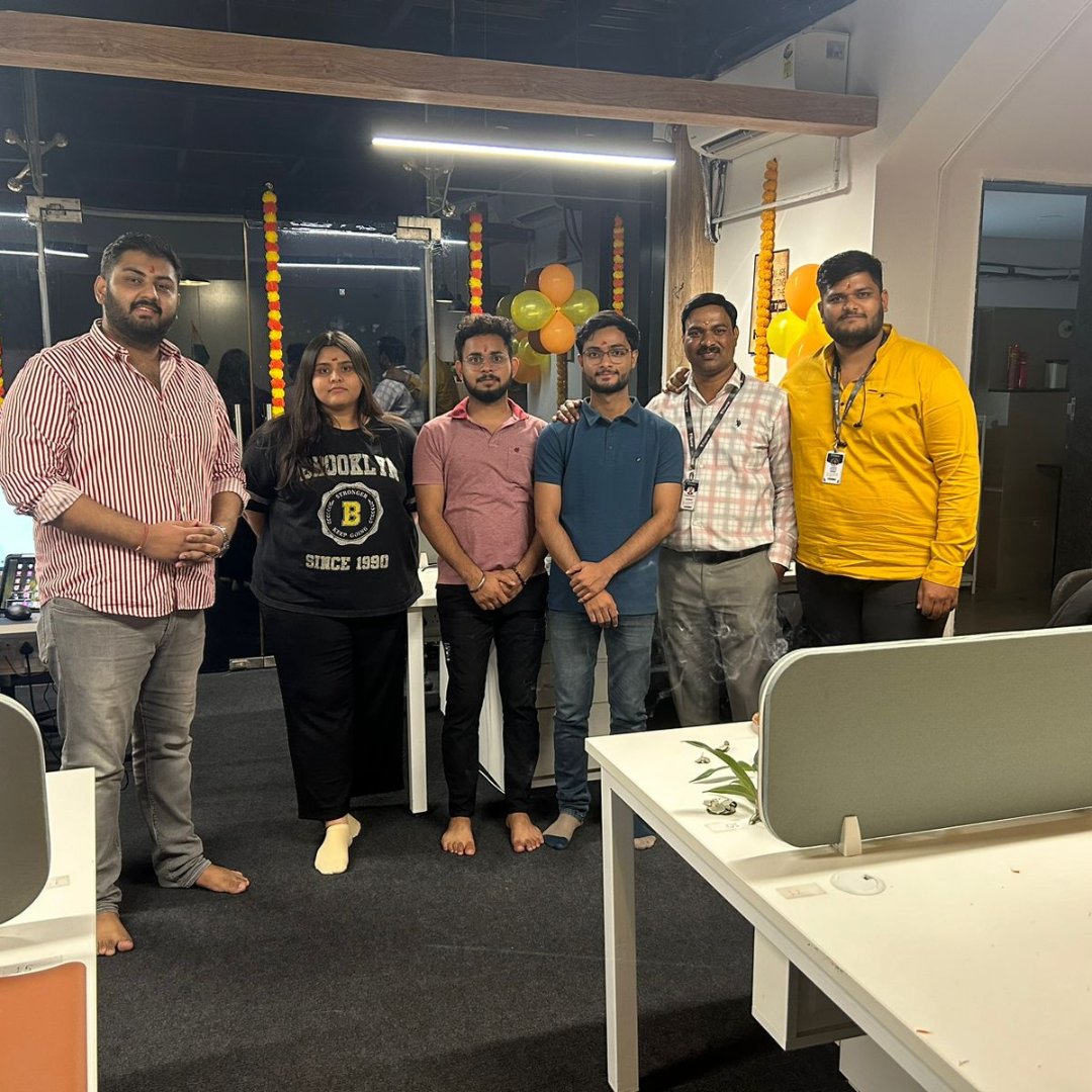 FlowwAPIs's tweet image. 🌟 Happy Dussehra from Floww! 🌟

Embracing new beginnings, stronger bonds, and the spirit of victory. Let&apos;s keep growing together! ✨

#HappyDussehra #TeamFloww #gofloww #growwithfloww