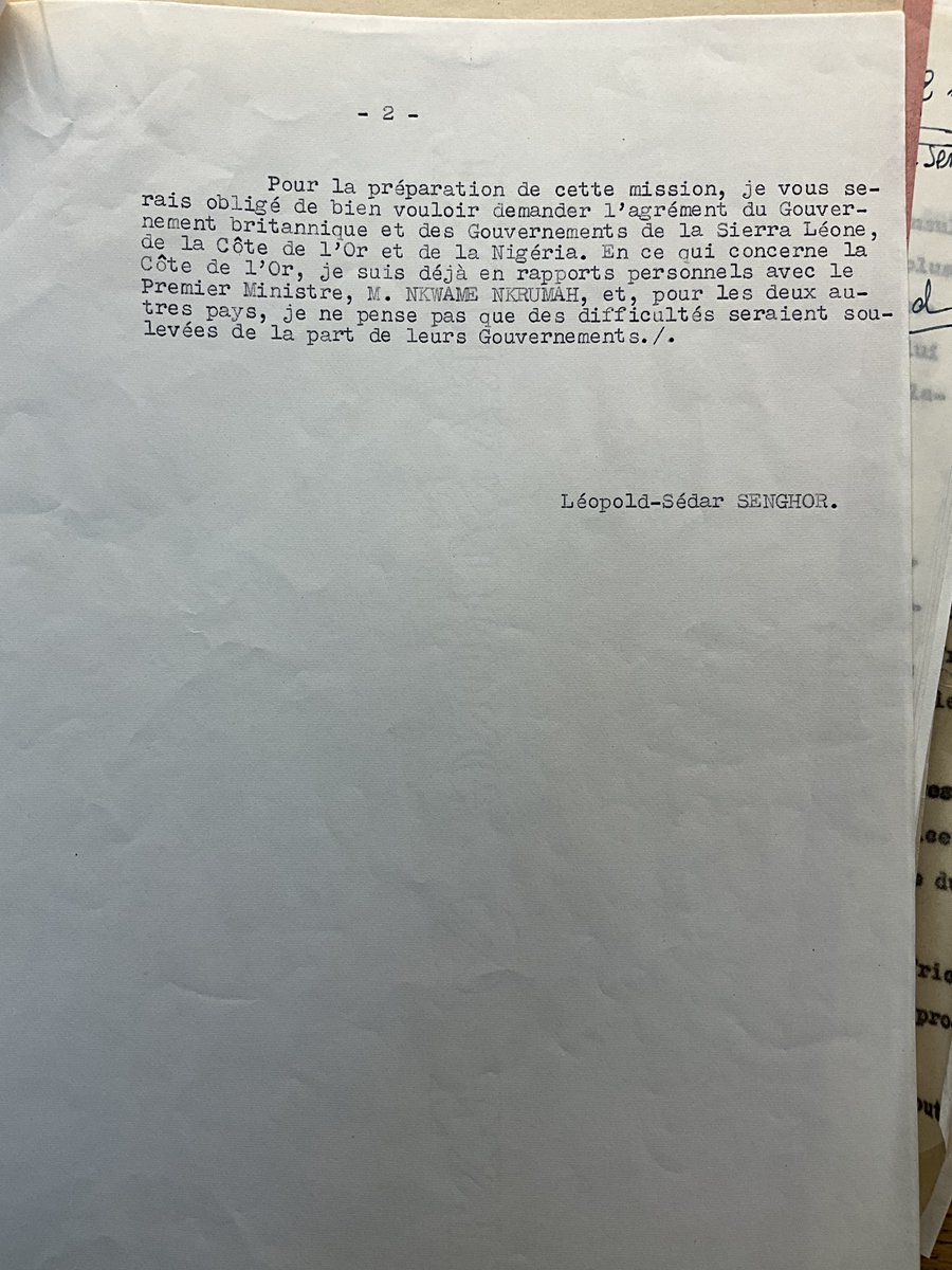 En 1955, Senghor souhaite participer à l'expansion culturelle du français dans les pays anglophones de la région. Il est en contact avec Nkrumah et propose qu'il recoive la Légion d'Honneur ainsi que les PM du Nigéria et de Sierra Leone <a href="/BerthoElara/">Elara Bertho</a> <a href="/hadyba_/">Hady Ba</a>