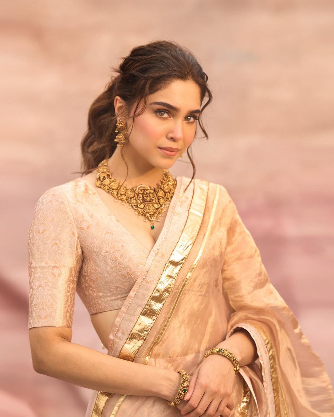 GZr-ssPX0AkqMY9?format=jpg&name=large