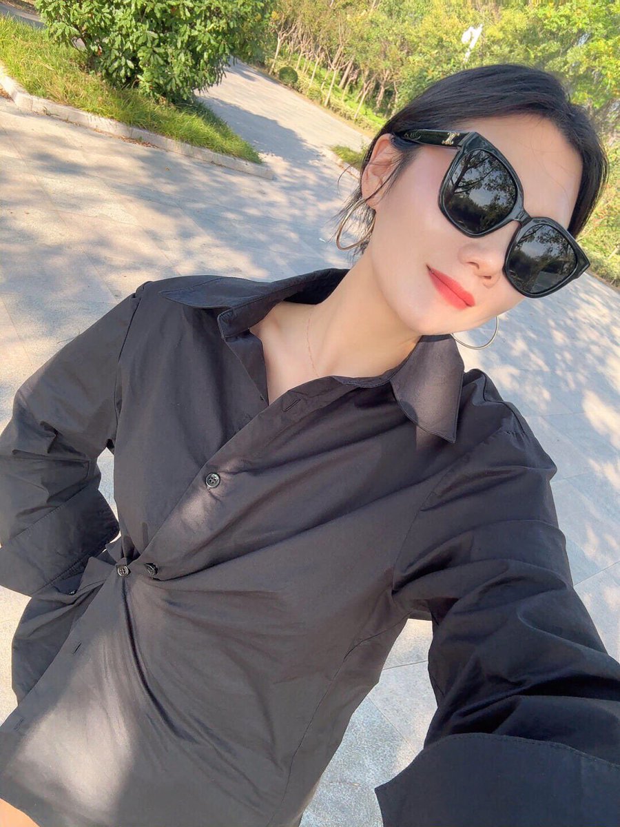 Have a nice weekend! Happy happy every day is a sunny day.