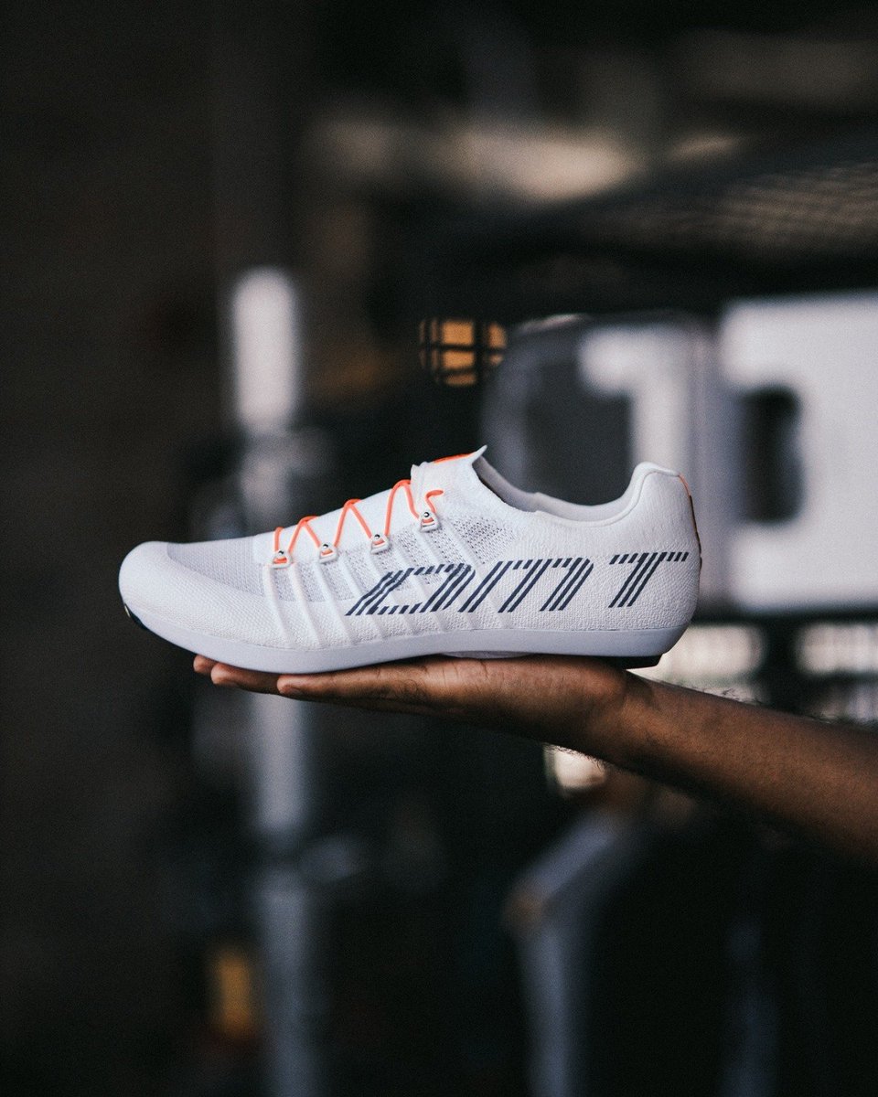 TechNuggetsKE's tweet photo. The Scarpe DMT Pogis White is a high-performance cycling shoe
Contact us;
📱: +254 731 402954 | +254 783 402954

#dmt #dmtkenya #dmatpogiswhite #dmtpogis #kenyacycling #mtb #mtblife #mtblove #mtblifestyle #mtbiking #MTBKenya https://t.co/VGDKwgqyel