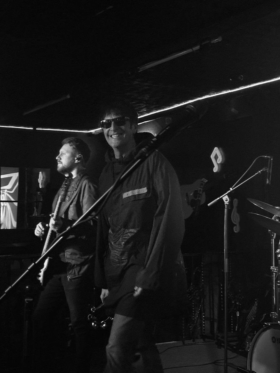 Definitely Mightbe (@defmb_oasis) on Twitter photo As always a great night at <a href="/GoldenDiamond_1/">The Golden Diamond</a> we’re back in the New Year Friday 3rd January 2025
📸 Melissa Alice
#oasistributeband #oasistribute #liamgallagher #noelgallagher As always a great night at <a href="/GoldenDiamond_1/">The Golden Diamond</a> we’re back in the New Year Friday 3rd January 2025
📸 Melissa Alice
#oasistributeband #oasistribute #liamgallagher #noelgallagher