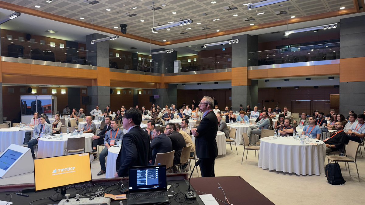 Alessandro Sticchi tweet media