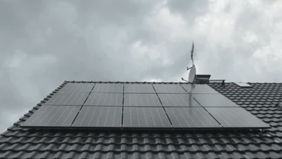 Official account of KPDCL (@kpdclofficial) on Twitter photo Great Bargain!
These 👇solar panels have the potential to cut your bills by half.
For RTS up to 3 kWp under #pmsuryagharyojana, you will get Central+UT subsidy of Rs.94,800/-. In the end, you pay only Rs.65K.
<a href="/diprjk/">Information & PR, J&K</a> <a href="/OfficeOfLGJandK/">Office of LG J&K</a> <a href="/mnreindia/">Ministry of New and Renewable Energy (MNRE)</a> <a href="/DullooAtal/">Atal Dulloo</a> <a href="/GreaterKashmir/">Greater Kashmir</a> Great Bargain!
These 👇solar panels have the potential to cut your bills by half.
For RTS up to 3 kWp under #pmsuryagharyojana, you will get Central+UT subsidy of Rs.94,800/-. In the end, you pay only Rs.65K.
<a href="/diprjk/">Information & PR, J&K</a> <a href="/OfficeOfLGJandK/">Office of LG J&K</a> <a href="/mnreindia/">Ministry of New and Renewable Energy (MNRE)</a> <a href="/DullooAtal/">Atal Dulloo</a> <a href="/GreaterKashmir/">Greater Kashmir</a>