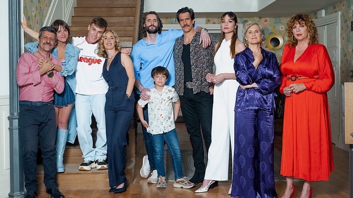 ¡Vuelve a revivir el final de '4 Estrellas' junto a los actores protagonistas! 

Así vivieron este emotivo momento 👇

rtve.es/play/coleccion…