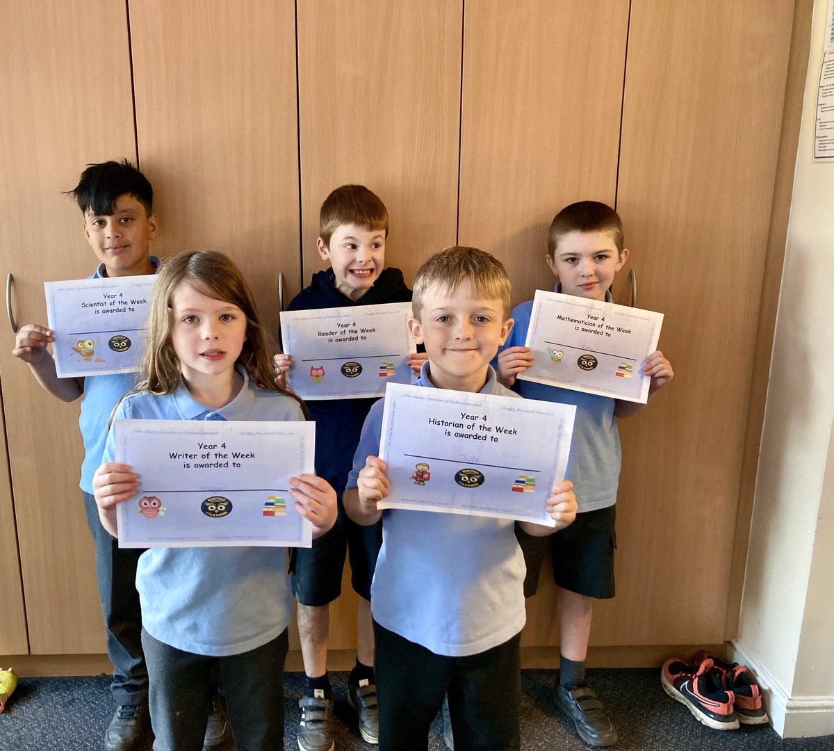 Mrs Earnshaw tweet media