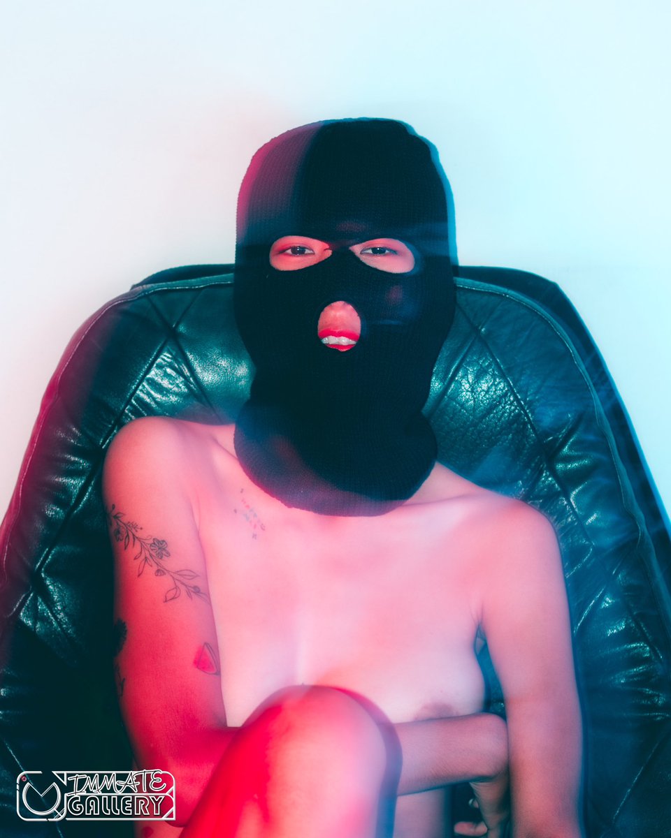 imagebyyourmate's tweet photo. Bandit #sexy #art #neon #tattoo #balaclava #photography #photo #bandit #Gangster #nude https://t.co/NfILB3volC