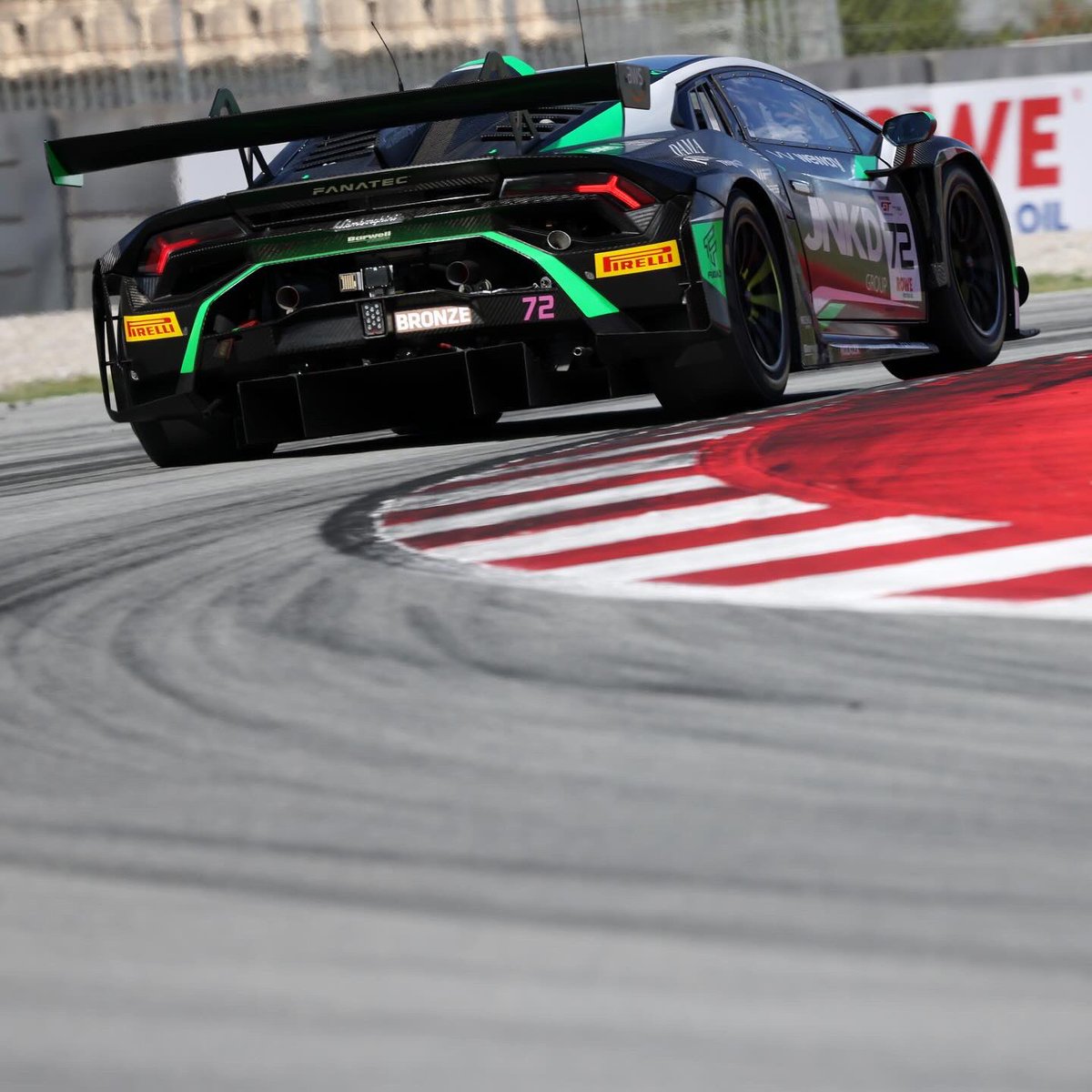 First up, a short, sharp 10 minutes that makes all the difference to your day…

Qualifying for the first Fanatec GT Sprint Cup race at Barcelona goes green in a few minutes.

📺 youtube.com/live/IkaNInQ9w…