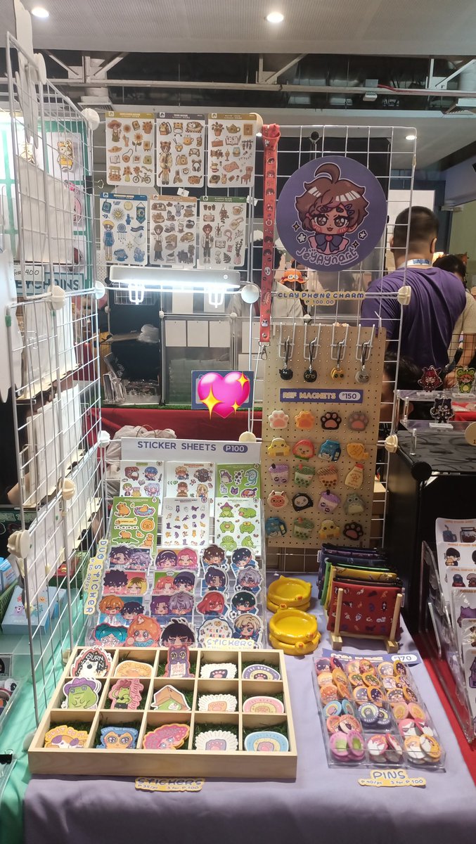 Here's our table set up for #komiketoctober2024 We'll be at ✨ table D10 ✨ see youu~