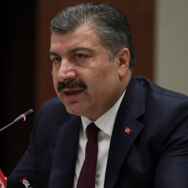 Sinem Dedetaş yönetimindeki CHP'li Üsküdar Belediyesi, okul olması için bağışlanan yere hastane yapan Fahrettin Koca’nın kurucusu olduğu Medipol Hastanesi’nin inşaatını mühürledi. 

(Birgün - İsmail Arı)