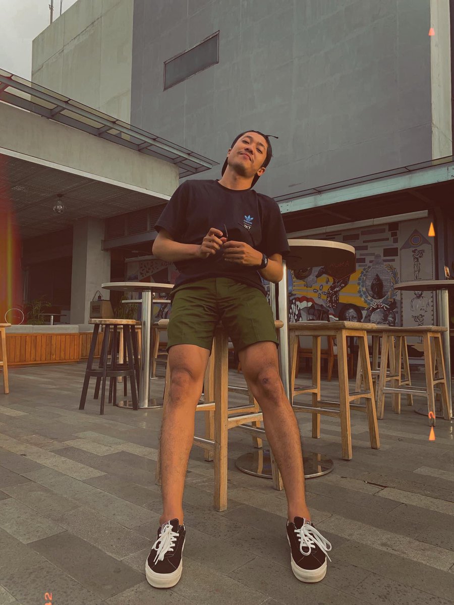 Kentangoyeng01's tweet photo. @ditoks [BOYFRIEND APPLICATION]

Name: genta
Age: 35
Occupation: employee
Domicile: jkt
Zodiac: leo
Height: 183
Hobby: futsal, sport, cuddle
Fun fact: merried https://t.co/E9wzJAwUhK