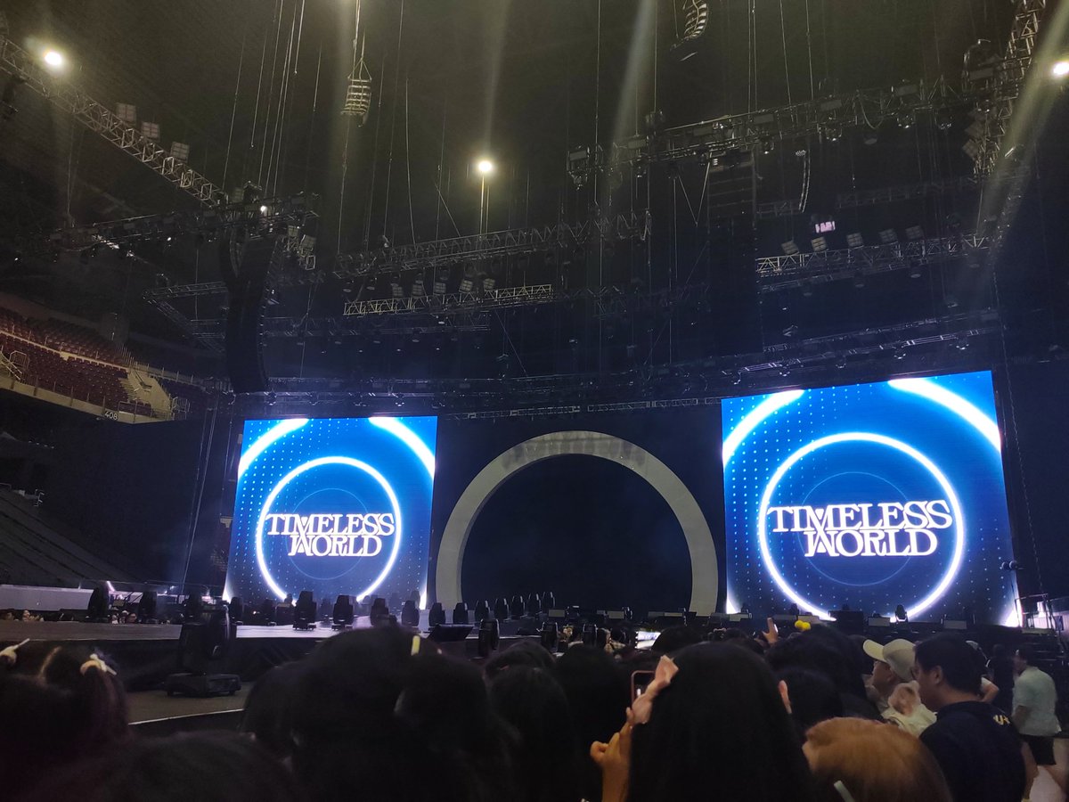 Soundcheck done! ✅

#ZEROBASEONEINMANILA