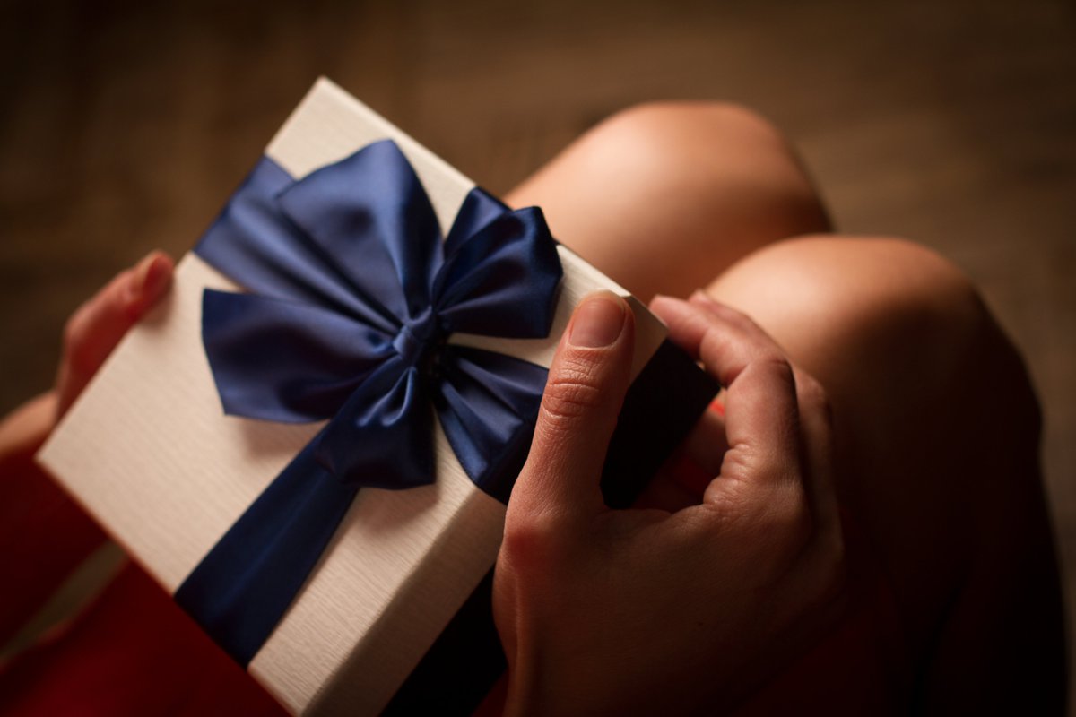 28ideasOutpost's tweet photo. 💕 Looking to surprise your partner with something steamy? These erotic gift ideas are perfect for unforgettable moments! 🔥🎁 

https://t.co/UPXx6yR6TT

#lovelife #giftideas #relationshipgoals #spiceitup #love #somelikeithot #playtime https://t.co/D7GdDnRHHI