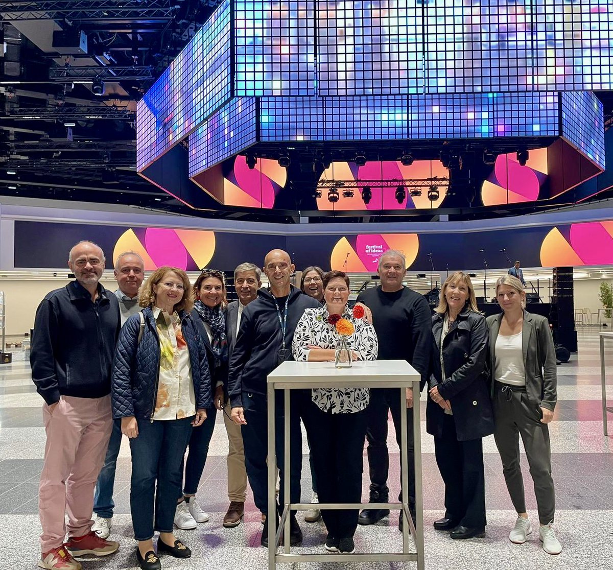 EupsaSurgeons's tweet image. Spoiler alert‼️
EUPSA, IPEG, and ESPES teams gathered in Vienna to kickstart plans for the upcoming Vienna Joint Congress 2026.
Stay tuned!
#ViennaPed_Surg2026 #JointCongress #PediatricSurgery @IPEGSurgery @ESPES__Official #ESPES @paolodecoppi