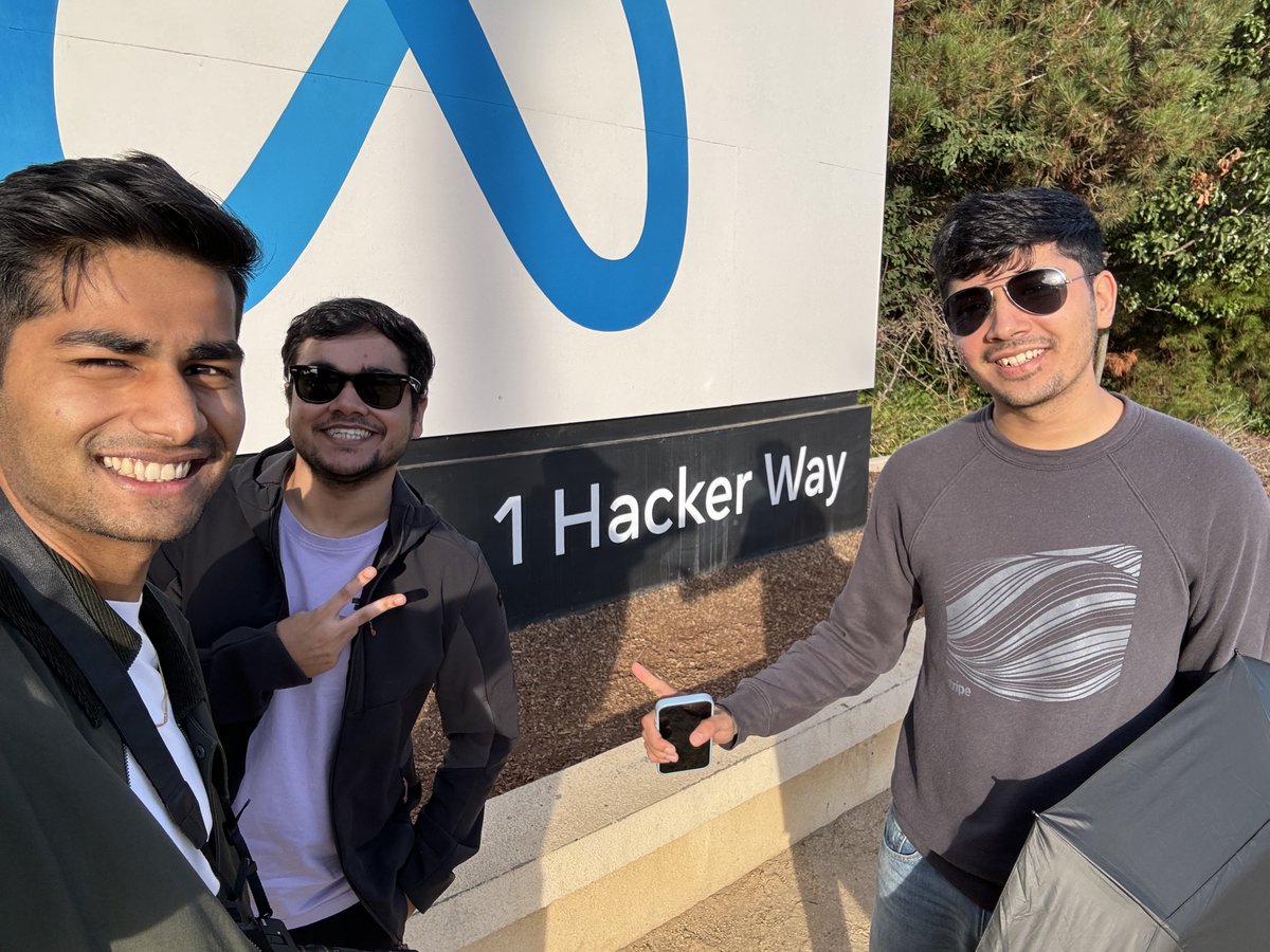 Team photo at 1 Hacker Way. I can't help but feel the energy of innovation here in Silicon Valley. 

What a place!