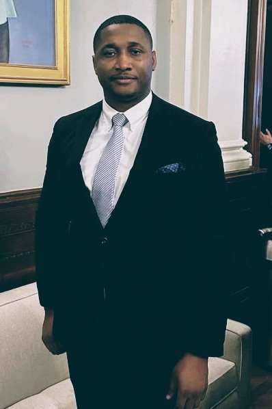 IkemNwoye's tweet image. I woke up filled with excitement and gratitude on this lovely weekend morning. ❤️🤓  #Shadesofblue #Godisinvolved