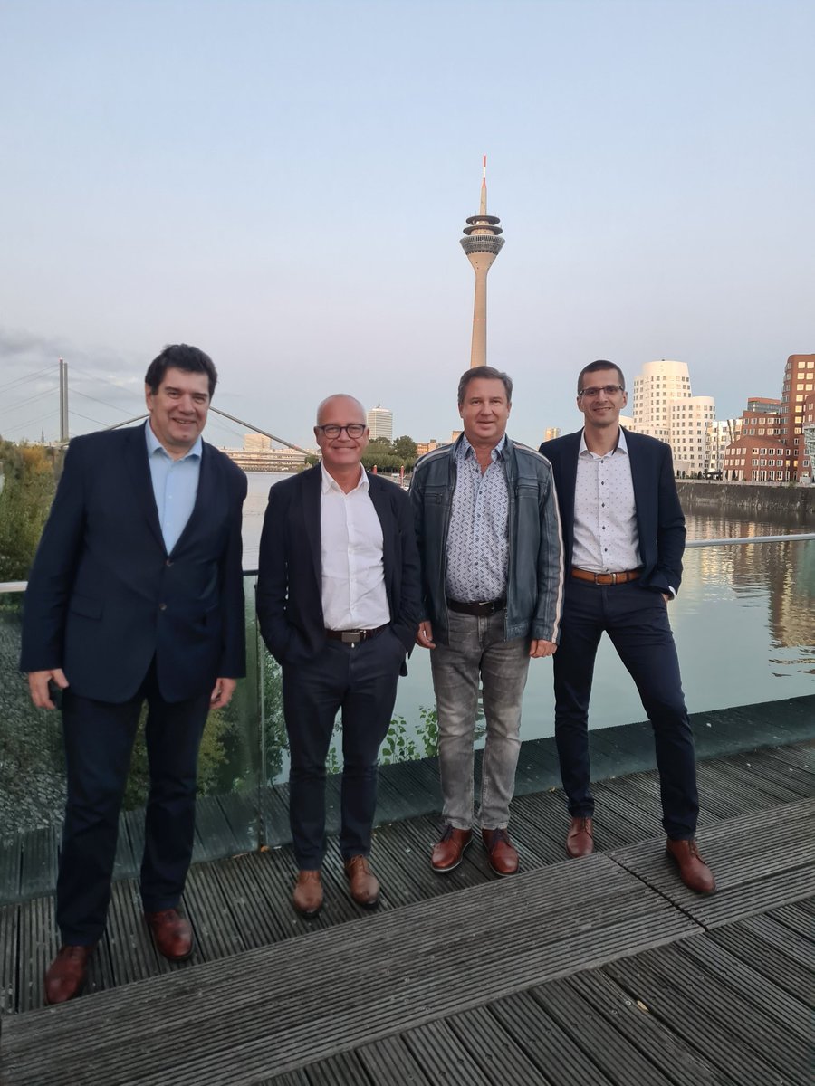 Milan Hora (@milanhoraplzen) on Twitter photo Jednání <a href="/EBU_Urology/">EBU</a> v #Düsseldorf se za <a href="/CUS_CLS_JEP/">ČUS #uroczech</a> účastní i <a href="/MarekBabjuk/">Marek Babjuk</a> <a href="/milanhoraplzen/">Milan Hora</a> a <a href="/MichalFedorko/">Michal Fedorko</a> #uroczech Jednání <a href="/EBU_Urology/">EBU</a> v #Düsseldorf se za <a href="/CUS_CLS_JEP/">ČUS #uroczech</a> účastní i <a href="/MarekBabjuk/">Marek Babjuk</a> <a href="/milanhoraplzen/">Milan Hora</a> a <a href="/MichalFedorko/">Michal Fedorko</a> #uroczech