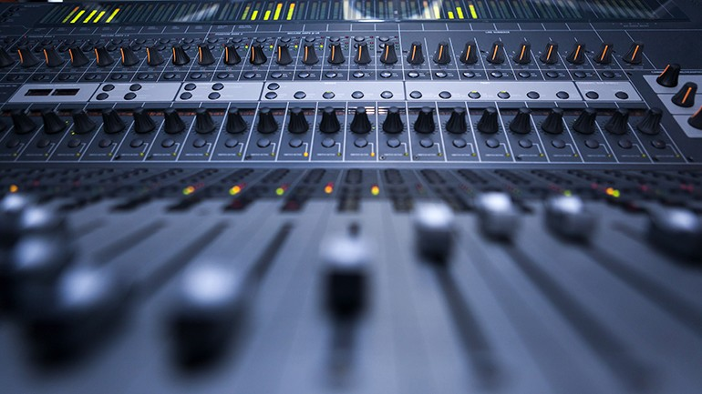 ModestHeights's tweet image. 📅 Ready to book your studio time? Schedule your session today and let’s make your music dreams a reality! #BookNow #MusicProduction