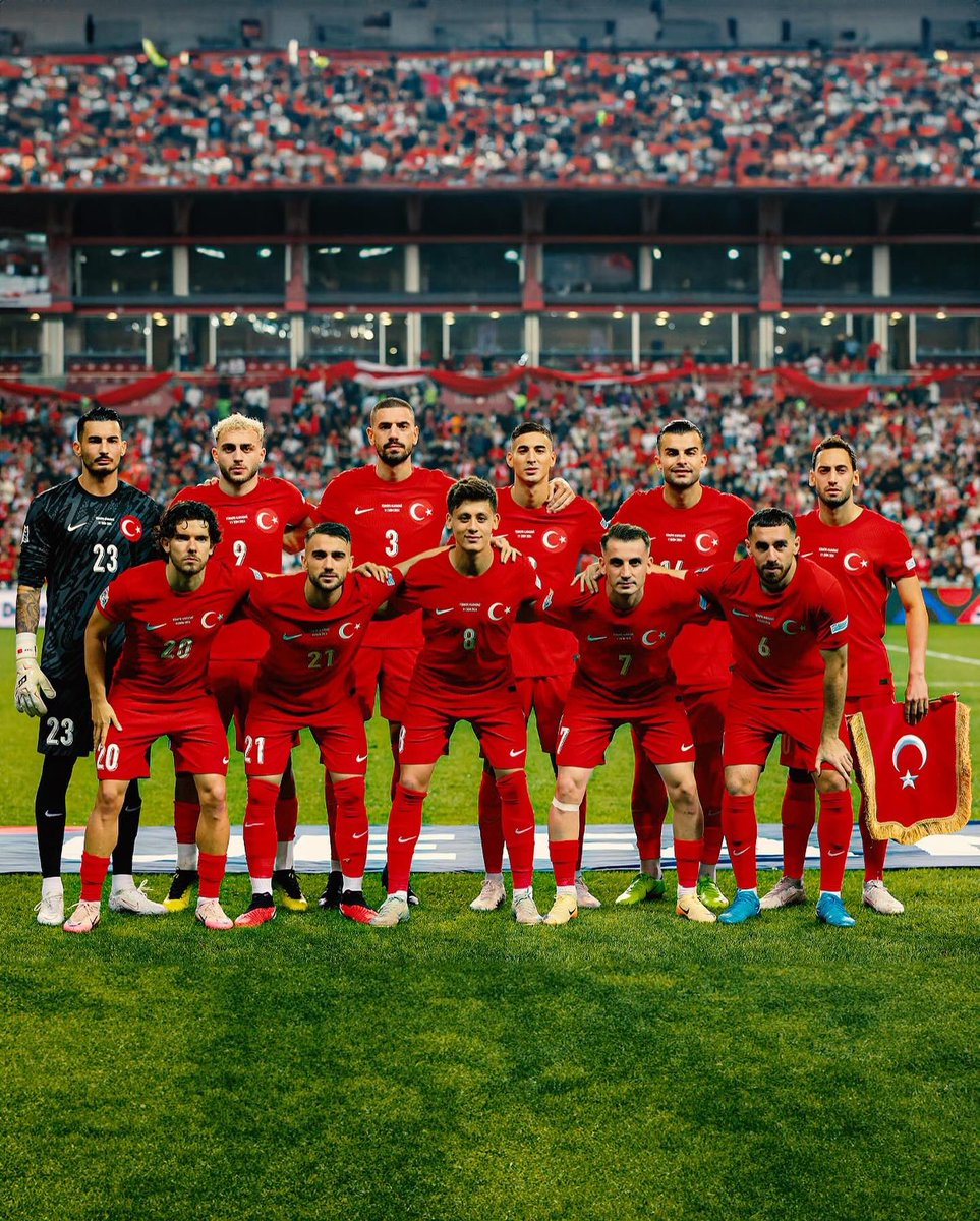 Parla hilal ve yıldızım
Parla beyaz ve kırmızım…
<a href="/MilliTakimlar/">Türkiye #BizimÇocuklar 🇹🇷</a> 🇹🇷