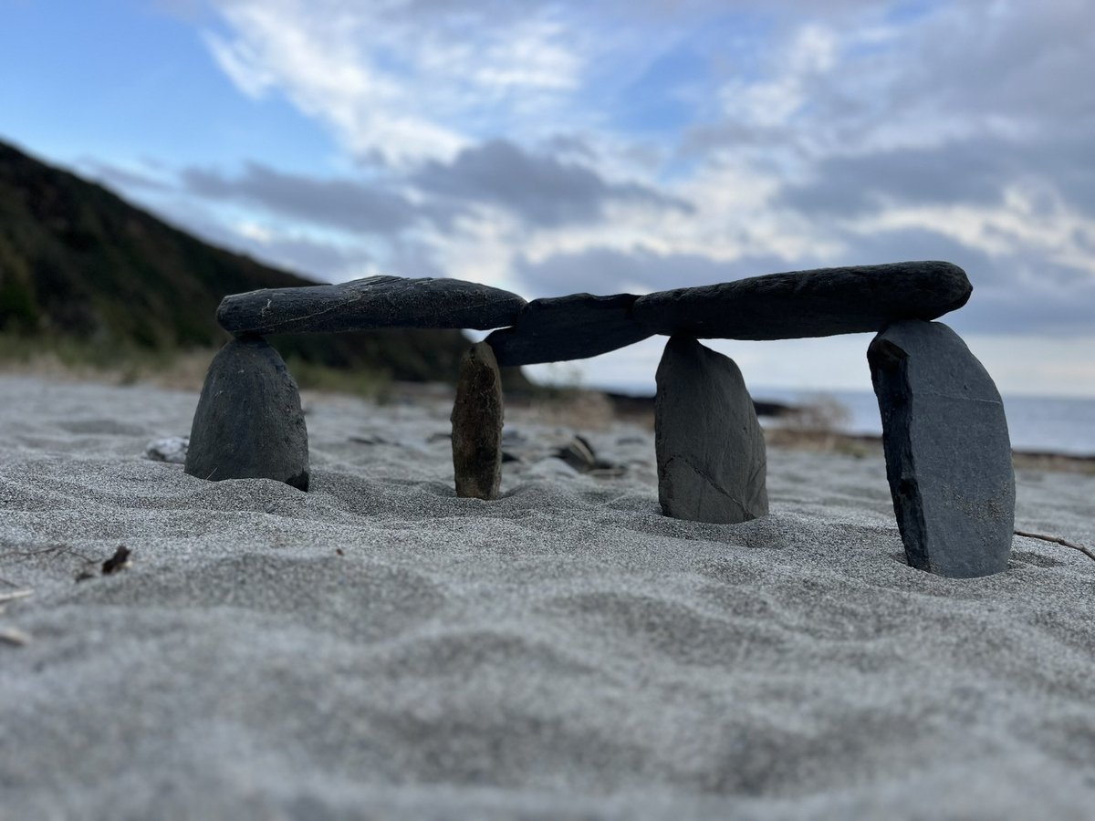 Stone Club tweet media