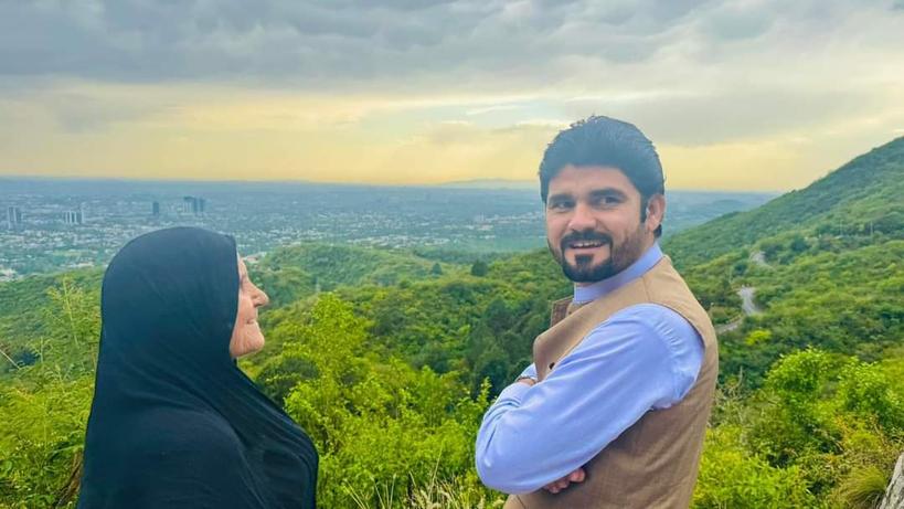 JabarullahSaeed's tweet photo. ظالمه  یاره  په  مه  زړه   وسیځه
مخي له مه راځه چي نه دي وینم

زما  د   زړه   هغه   زاړه   زخمونه 
تازه شي ویني شي چي ودي وینم
#په خیبر ننګ وکړئ
زما صابر https://t.co/qLT1uDmhMA