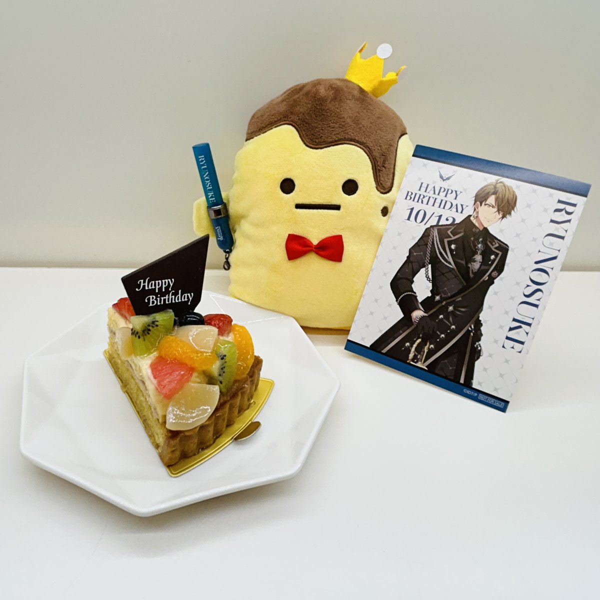 iD7_ex's tweet photo. ／
アイドリッシュセブン
LIVE COSTUME EXHIBITION 
◤ 名古屋会場 ◢
＼

1日目のご来場、誠にありがとうございました！
明日も10時よりオープンいたします。

※明日10/13(日)は当日券を販売いたします。会場の当日券販売所まで直接お越しください。

#アイナナ #アイナナ衣裳展 https://t.co/WuAJxr5MdY