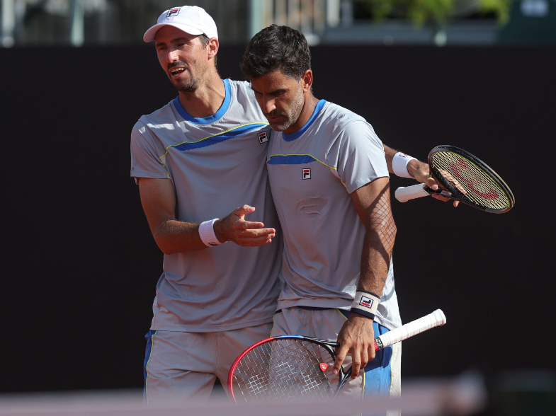puppotenis's tweet photo. SF dobles #ATP1000 #Shanghai  A SEMIS:
FINALISTAS: @machigonzalez1 / @andymolto
vencieron a #Pavlasek/#Rojer por 4-6 7-5 [10-8]. Definirán contra Wesley #Koolhof  (NED) / Nikola #Mektic (CRO). 📷 #CordobaOpen https://t.co/nfyf8jzLte