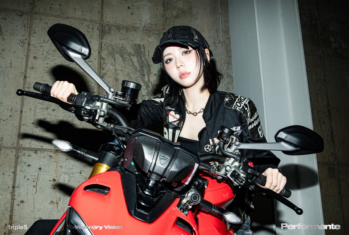 tripleS Hyerin ヘリン E304A QR未使用 $_57.JPG?set_id=880000500F