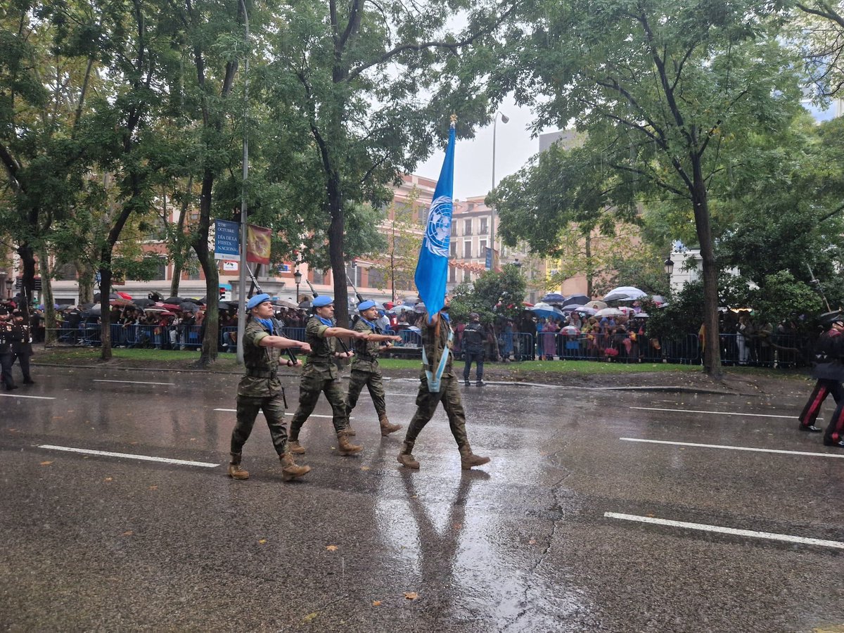 Our recognition to the United Nations Mission in Lebanon in which 650 Spanish soldiers are integrated. Today, they are represented in this parade with the flag of the United Nations, escorted by an Honor Guard. Spain's commitment to peace and security <a href="/UNIFIL_/">UNIFIL</a>