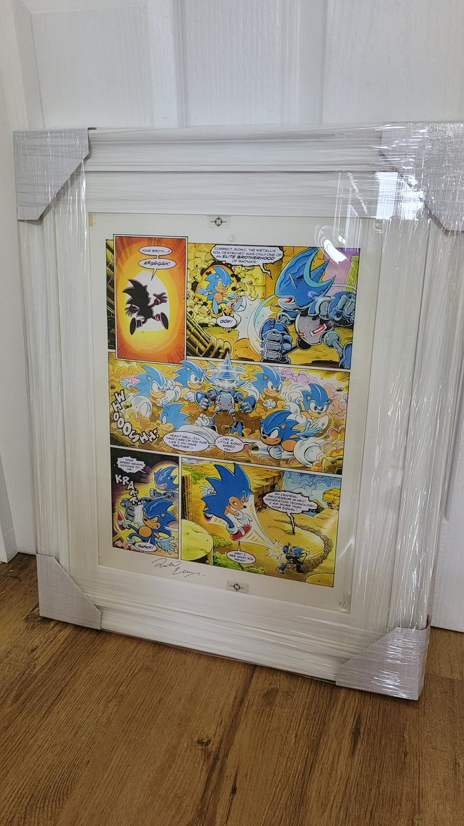 WebstersYouTube's tweet image. 2 months ago, I was lucky enough to buy an original page from #Sonic the Comic. It just came back from the framers. 

Elson&apos;s one of my earliest artistic influences, it&apos;s a stunning page from the comic&apos;s prime, and it will hang above my desk as a constant source of inspiration.