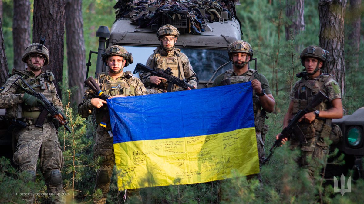 Ukraine will win, drop a 💛 if you agree.

📹: 61st Mechanized Brigade