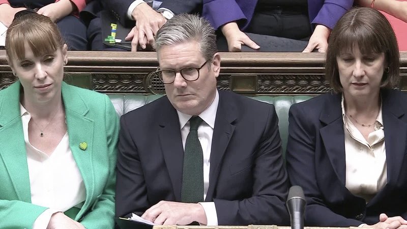 ArchRose90's tweet photo. 100 days ago Labour promised stability. So far:

Sleaze
Lost a £1bn investment
Surrendered British territory
Chief of Staff resigned
Scrapped WFA for pensioners
Released thousands of criminals 
Energy bills set to rise
13038 migrants on small boats

Shambolic &amp; not fit to be PM. https://t.co/2PE32h5Zos