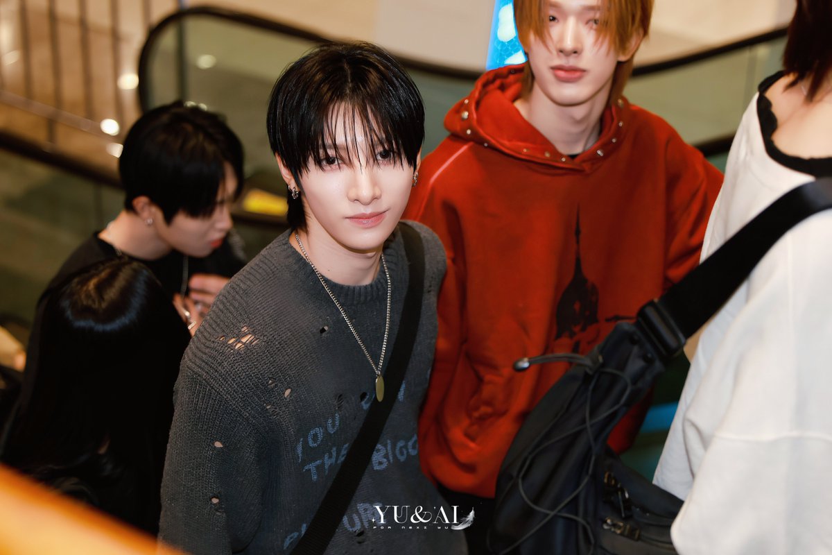 241012 GMP Departure

HQ1

#NEXZ #넥스지 #ネクスジ
#YU #유우 #ユウ