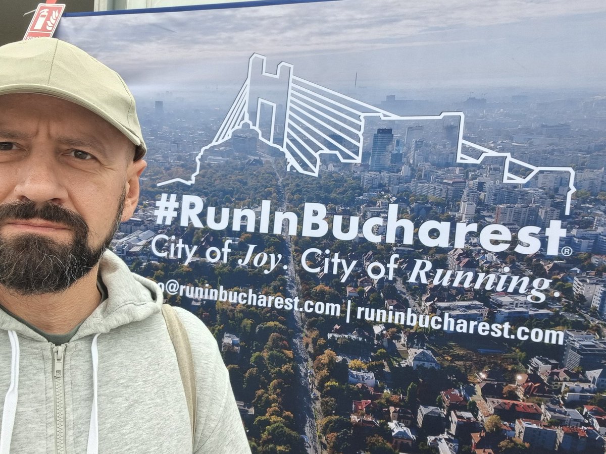 Jacek_Wodzislaw's tweet photo. Bucharest Maraton odwiedzili partnerzy i wolontariusze Projektu #EnvInSport z 4 krajów w ramach współpracy Erasmus+Sport
#RunInBucharest
#FundacjaRECAL
#CeskaAsociaceSportproVsechny
#asociatiacpdis
#AsociaciaSportupreVestkychSK https://t.co/s311EcshP9