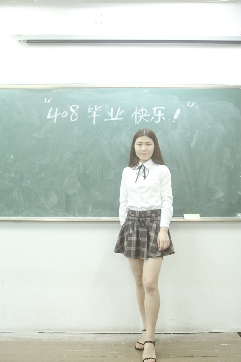 毕业小姐姐写真[258P+1.49G] #眼镜娘 #眼镜妹 #毕业照 #女大学生 #写真 
No.100513 预览全套尺度看置顶或私信 投稿：@007share 
眼镜娘圈子：https://t.co/VSeJDJ4Yn7 https://t.co/Tt6JWlVtl0