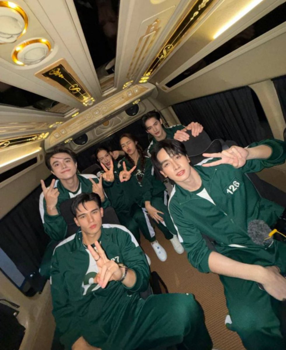 แต่พีคหล่อมากจริง แกใส่ชุดธรรมดาให้หล่อขนาดนี้ได้ไงอ่า

ESTCOLA X PEAK 
#estxSG2xKongthapPeak