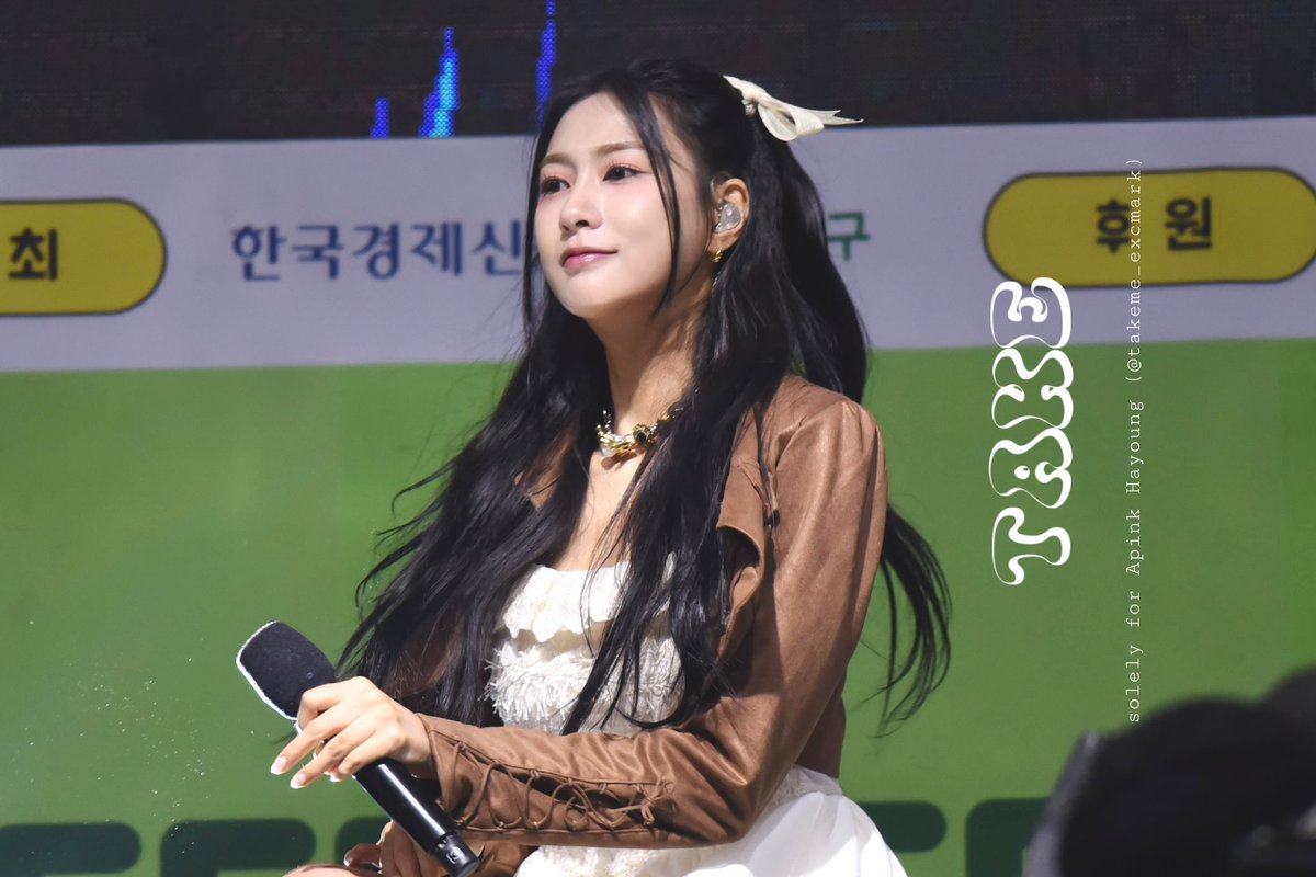 241012 청춘, 커피페스티벌

빵.휘.혈

#에이핑크 #오하영
#Apink #Hayoung <a href="/Apinkohy/">오하영</a> pre