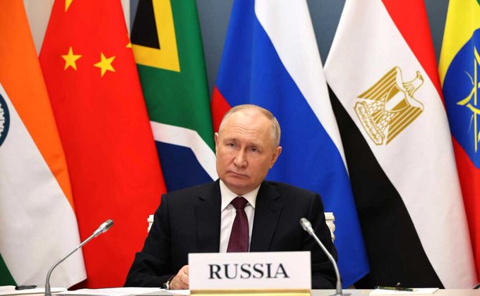 🇷🇺 CONFIRMADO: Líderes asistentes a la Cumbre BRICS+ en Kazán:

🇷🇺 Presidente de Rusia Vladimir Putin
🇨🇳 Presidente de China Xi Jinping
🇮🇳 Primer Ministro de la India Narendra Modi
🇿🇦 Presidente de Sudáfrica Cyril Ramaphosa
🇧🇷 Presidente de Brasil Lula da Silva
🇮🇷 Presidente de