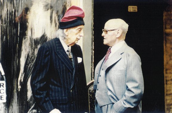 En J.V. Foix fent-la petar amb en Salvador Dalí