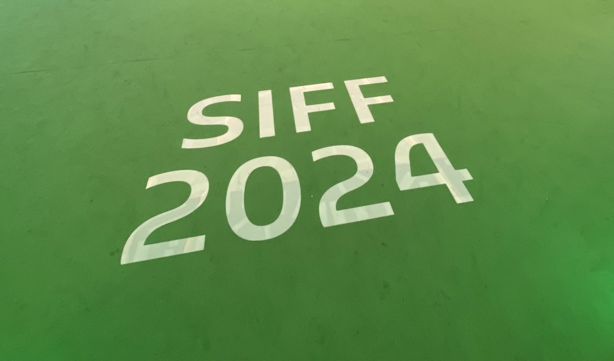 We will be heading inside VOX Cinemas after 2:45 PM!

The rest of the freebies and raffle tickets for EXO-Ls will be handed out at the theater after the film.

‼️Please make sure everyone is on time
for the 3PM showing, as there is no trailer buffers before the movie starts! ‼️