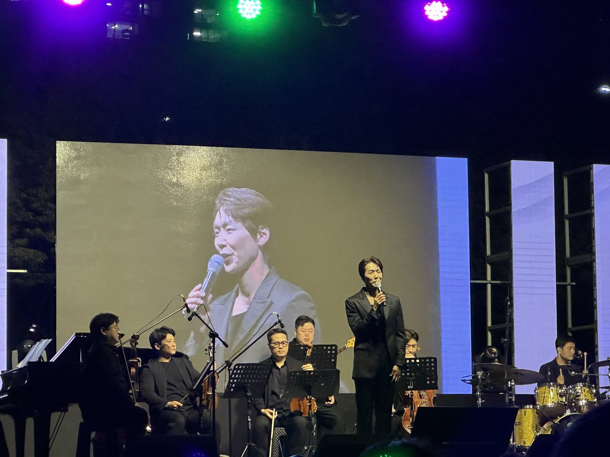 choco_minishell's tweet image. 토요일 밤 최고의 선택,,,