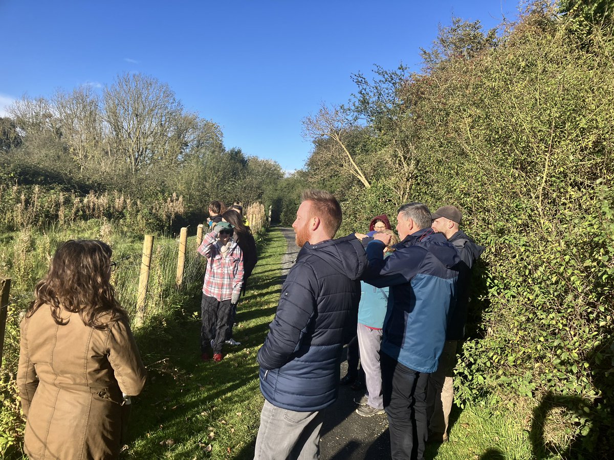 Great walk w/Marcus of <a href="/abcb_council/">ABC Council</a> who’re undertaking conservation grazing at Lough Neagh. Lovely Dexter bull, cows and calves and Moiled cattle. Seemingly the Moiled love Himalayan balsam &amp; they control it at this site. #BSBIAutumnMeeting <a href="/BSBI_Ireland/">BSBI Ireland</a> <a href="/BSBIbotany/">BSBI: Botanical Society of Britain & Ireland</a>