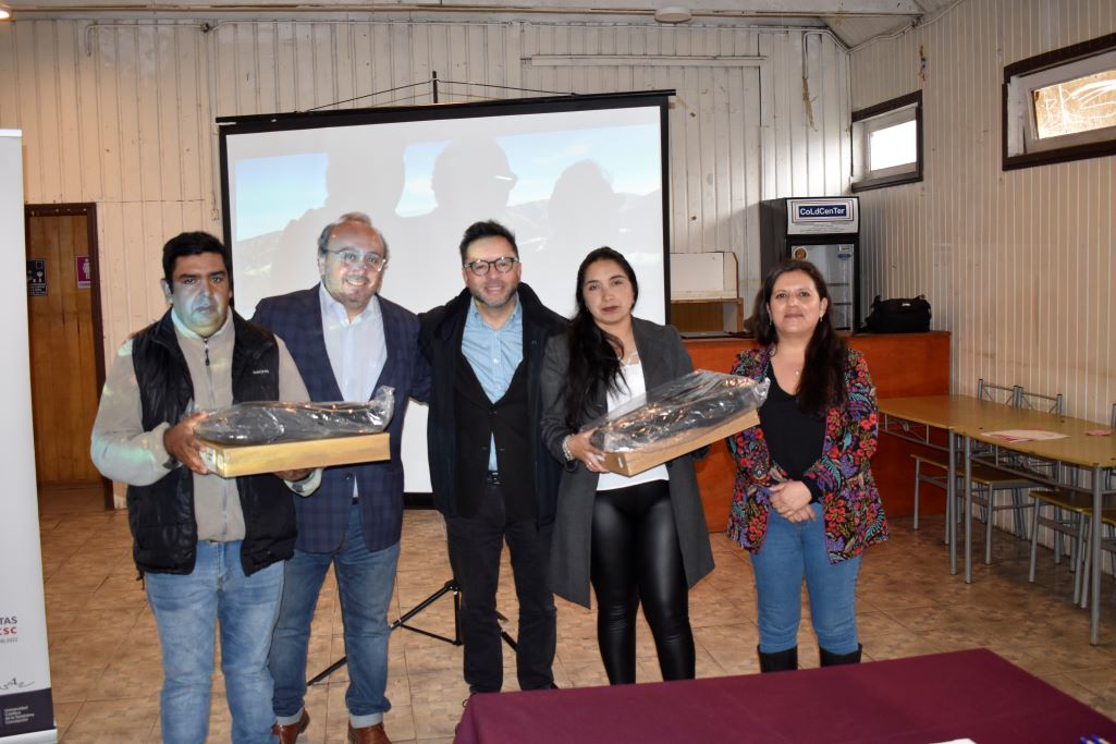 Caletas de San Vicente y Dichato reciben tecnología del Proyecto de Fortalecimiento Digital
suractual.cl/2024/10/12/cal…