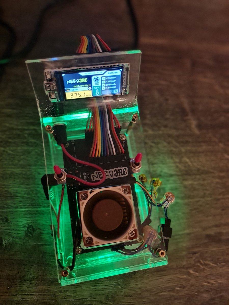de_d_miller's tweet photo. @Pmaxsd @BitronicsStore After buying a #NerdAxe weeks ago, I now really want a #NerdQAxe. unfortunately not yet available.
And I'm still waiting for my #Bitaxe Gamma from #DCentral. They're probably in high demand.
I modified the case of my Nerdaxe a bit. https://t.co/JUkEJoVdNQ