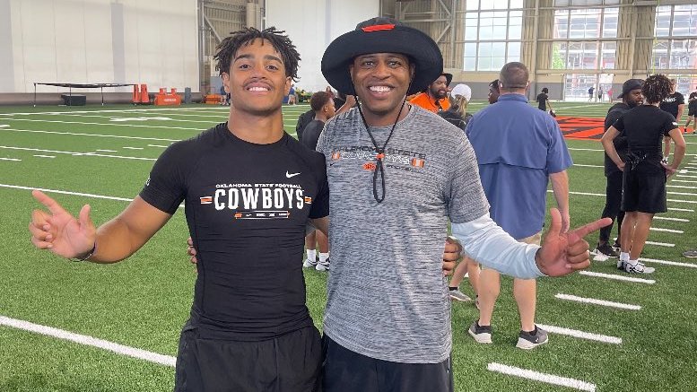 Small School big talents: Oklahoma Offensive game changers that shine at smaller schools

🏈Pocola &amp; Warner among programs with standout offensive threats making noise🔥

STORY▶️🔗sixstarfootball.com/article/small-…

<a href="/deeantwine1/">Dee Antwine</a> <a href="/jaxson_cash/">Jaxson Cash</a> <a href="/lubbock_drake/">Lubbock Drake</a> <a href="/chaseeaves1/">chase eaves</a> <a href="/TreaverE32358/">Treaver Emberson</a>