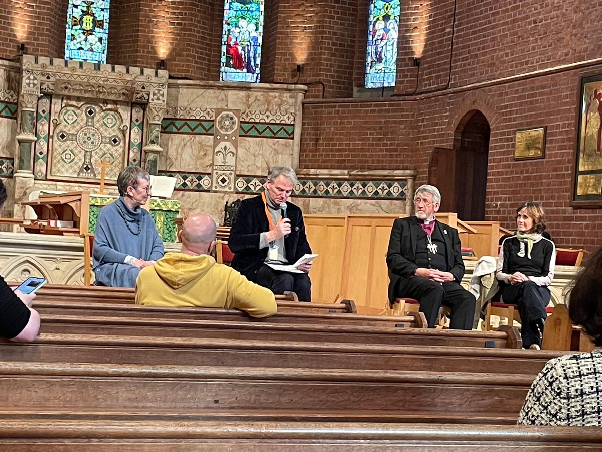 Next up it's a Q&amp;A session with theatre professionals <a href="/sf_lang/">Sean Lang 🇺🇦 🇬🇧 🇨🇦</a>, Amanda Root, Jane Bower and <a href="/BpRobGillion/">Bishop Rob Gillion</a>!

We're talking about how faith and the arts interlink🧵👇

#radiusfestival #theatre #cambridge #drama