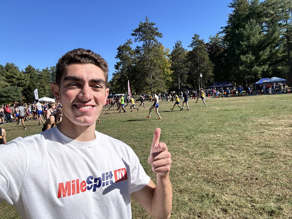 carson_gambaro's tweet photo. Let the biggest weekend in New York State XC begin! First stop: Burnt Hills.

All the action from SPAC coming atcha! @MileSplitNY https://t.co/twbLZTQDnA