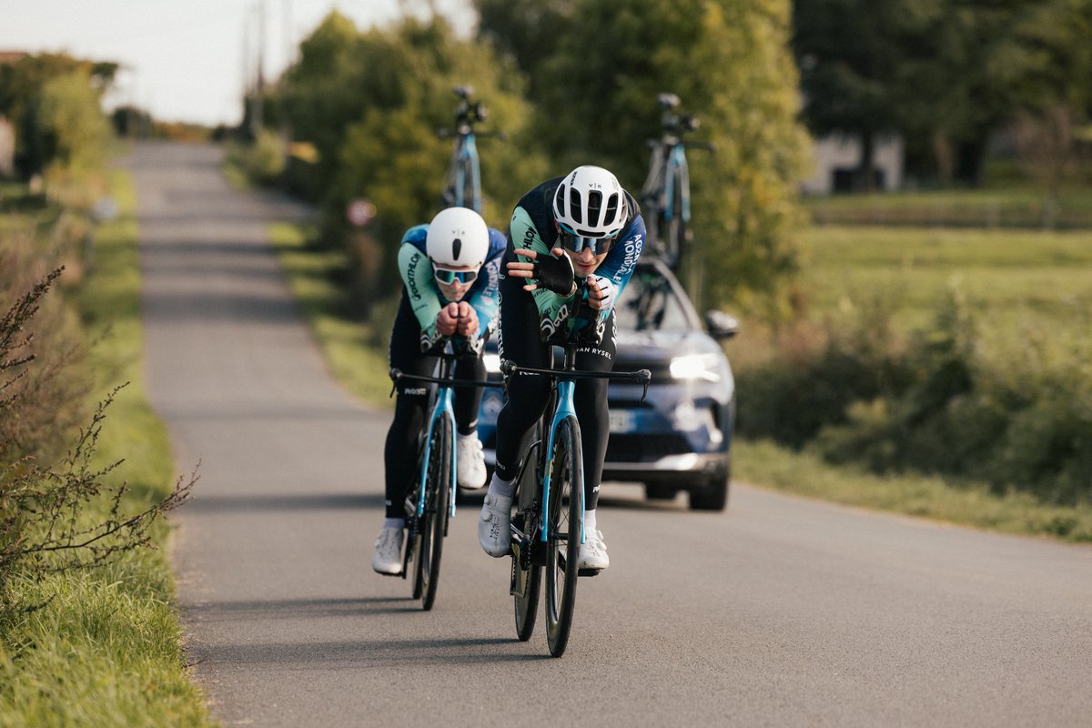A la reco' 👀

Qui dit veille de course, dit reconnaissance du parcours ! Et on a croisé du beau monde sur les routes des Herbiers...

📷 <a href="/gussevphoto/">Gurvan</a>  et <a href="/MathildeLAzou/">Mathilde L'Azou</a>